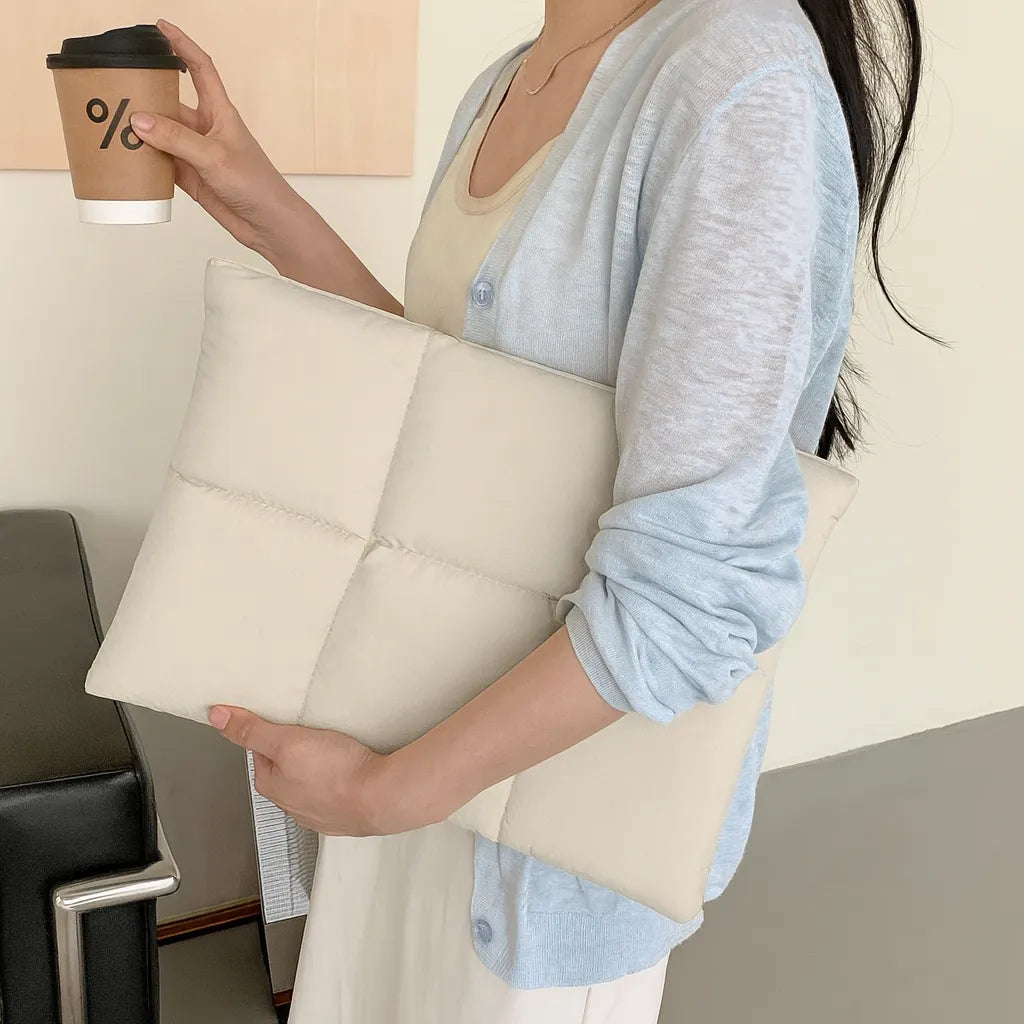 SafePuff™ - Puffy Laptop Sleeve for 13″–16″ Laptops